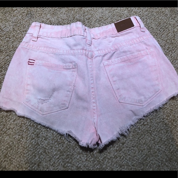 Pink Urban Outfitters BDG high rise shorts - Picture 3 of 3